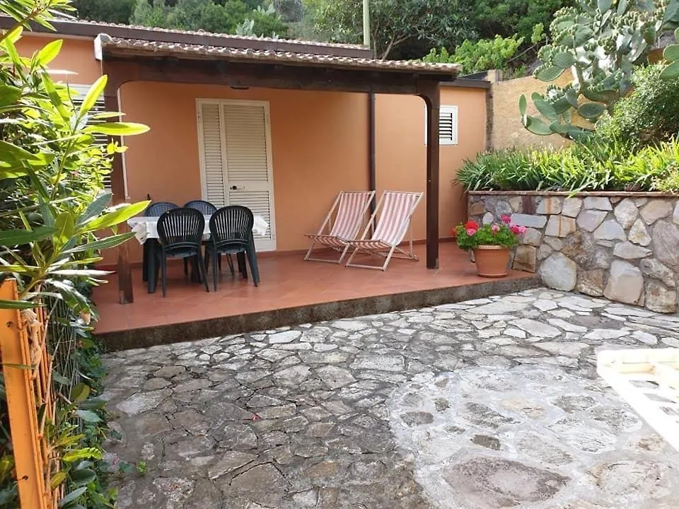 Casa de Férias Appartamenti Anna Rio Marina Itália